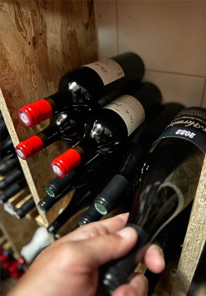 La cave à Vins du Bistro 50 à Gujan Mestras